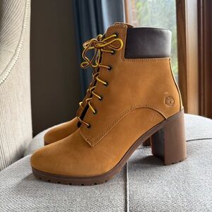 Timberland Women's Tan Leather Boots